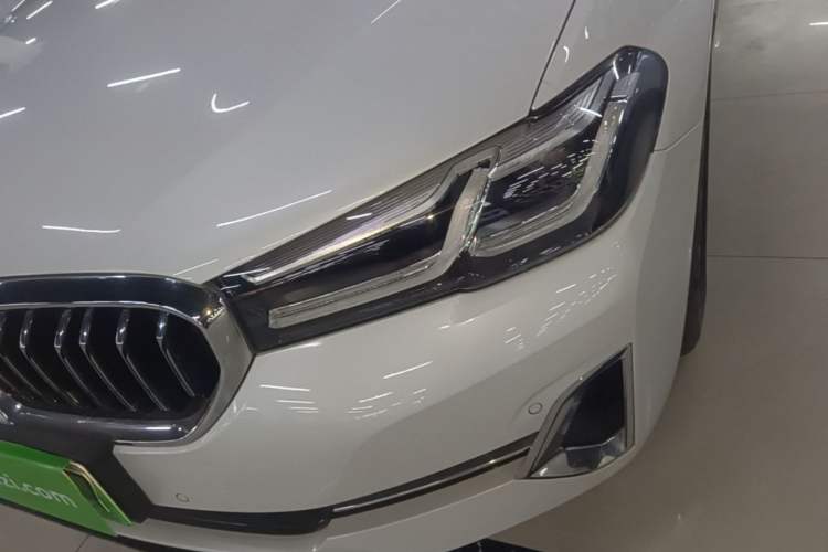 Used BMW 5 Series New Energy 2022 Restyled 535Le M Sport Package Left Front Headlight