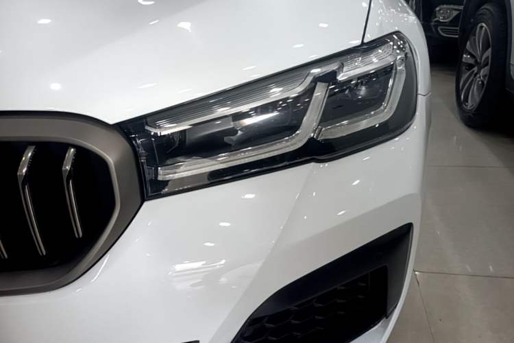 Used BMW 5 Series New Energy 2022 Second Facelift 535Le Pioneer Edition M Sport Package Left Front Headlight