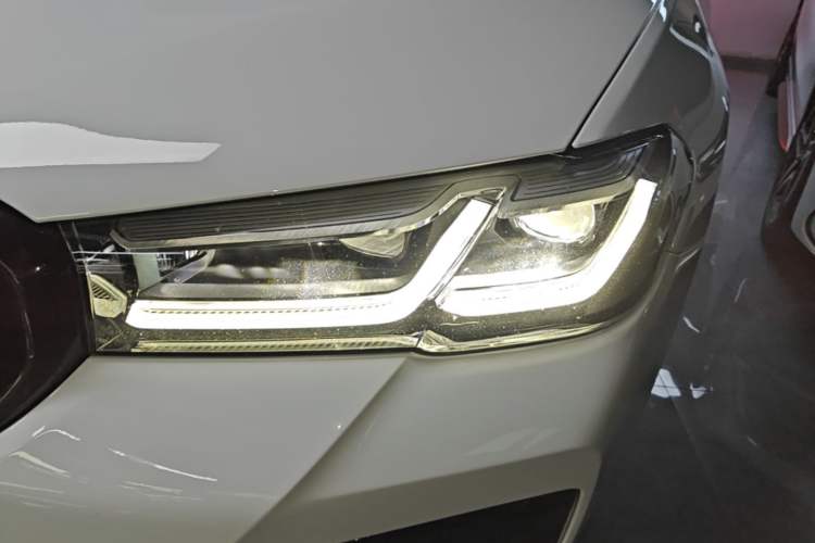 Used BMW 5 Series New Energy 2022 Second Facelift 535Le Pioneer Edition M Sport Package Left Front Headlight
