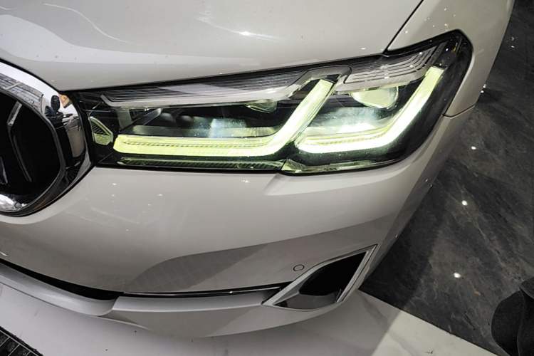 Used BMW 5 Series New Energy 2022 Updated Version 535Le Luxury Package Left Front Headlight