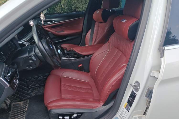 Used BMW 5 Series New Energy 2022 Restyled 535Le Pioneer Edition M Sport Package Left Front Seat