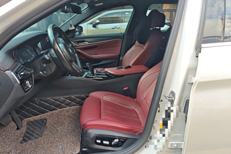 Used BMW 5 Series New Energy 2022 535Le Pioneer Edition M Sport Package Left Front Seat
