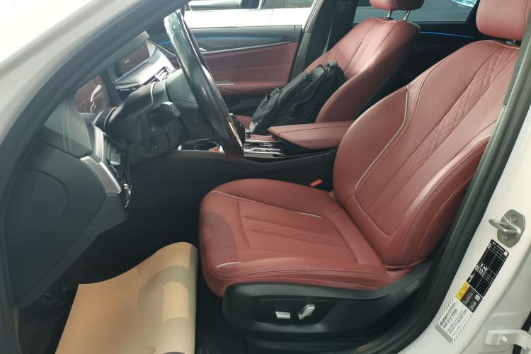 Used BMW 5 Series New Energy 2022 Second Facelift 535Le M Sport Package Left Front Seat