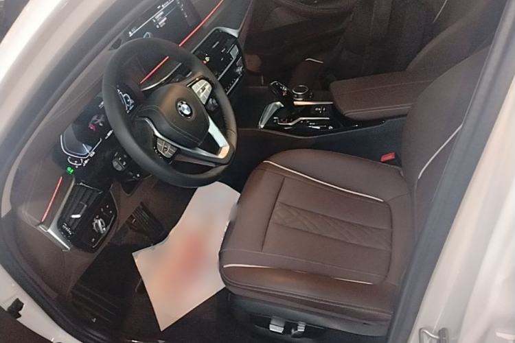 Used BMW 5 Series New Energy 2022 Updated Version 535Le Luxury Package Left Front Seat