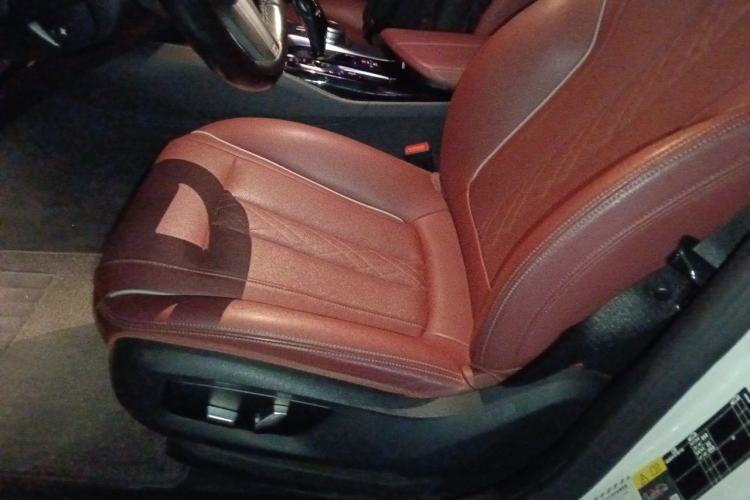 Used BMW 5 Series New Energy 2022 Restyled 535Le M Sport Package Left Front Seat