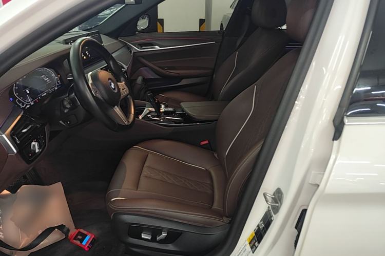 Used BMW 5 Series New Energy 2022 Second Facelift 535Le M Sport Package Left Front Seat
