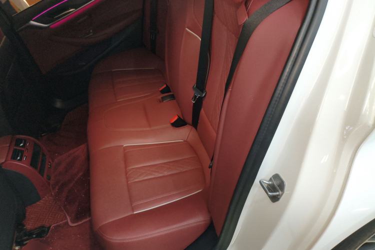 Used BMW 5 Series New Energy 2022 535Le M Sport Package Left Rear Seat