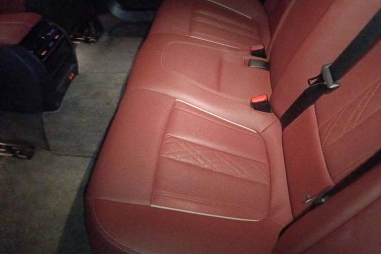 Used BMW 5 Series New Energy 2022 Restyled 535Le M Sport Package Left Rear Seat