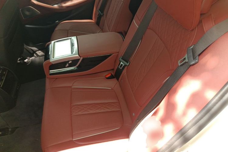 Used BMW 5 Series New Energy 2022 535Le Pioneer Edition M Sport Package Left Rear Seat
