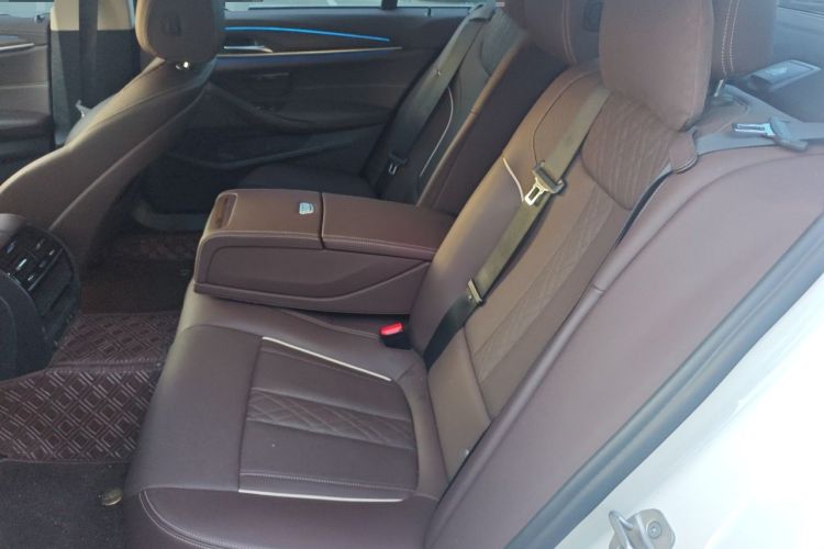 Used BMW 5 Series New Energy 2022 Updated Version 535Le Luxury Package Left Rear Seat