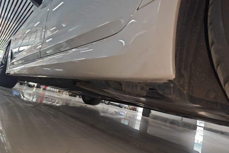 Used BMW 5 Series New Energy 2022 Second Facelift 535Le M Sport Package Left Side Sill
