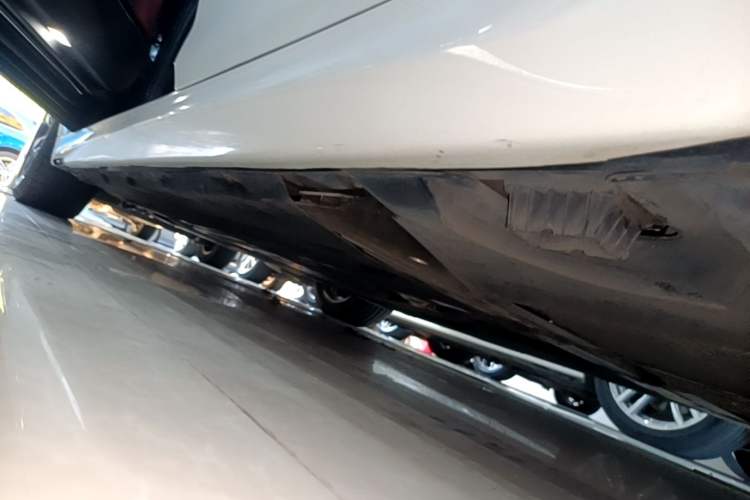 Used BMW 5 Series New Energy 2022 Second Facelift 535Le Pioneer Edition M Sport Package Left Side Sill