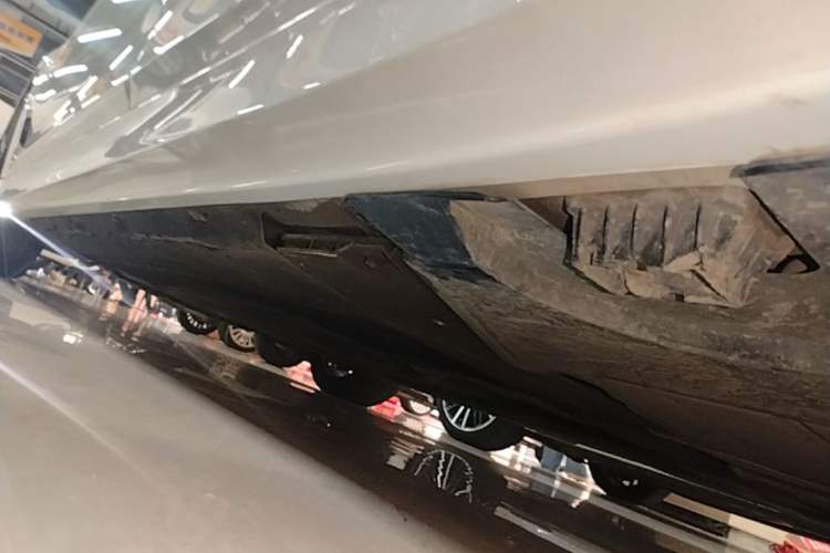 Used BMW 5 Series New Energy 2022 Updated Version 535Le Luxury Package Left Side Sill