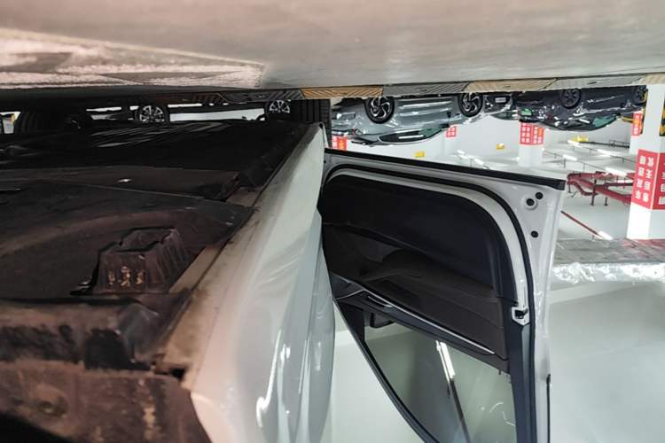 Used BMW 5 Series New Energy 2022 Second Facelift 535Le M Sport Package Left Side Sill