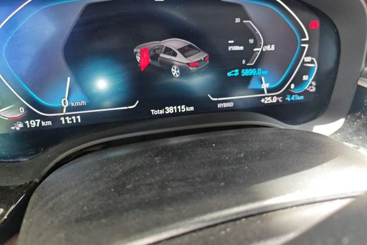 Used BMW 5 Series New Energy 2022 Restyled 535Le M Sport Package Odometer Close Up