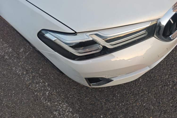 Used BMW 5 Series New Energy 2022 Updated Version 535Le Luxury Package Right Front Headlight