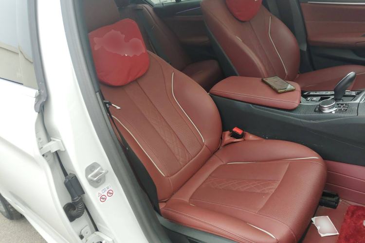 Used BMW 5 Series New Energy 2022 Second Facelift 535Le M Sport Package Right Front Seat