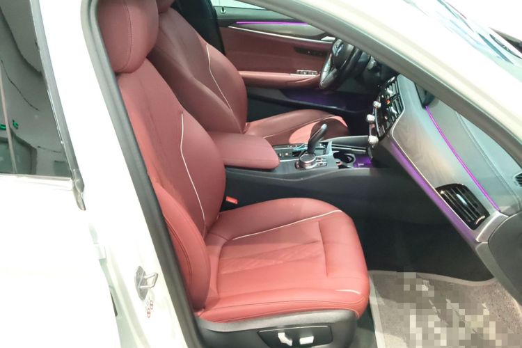 Used BMW 5 Series New Energy 2022 Second Facelift 535Le M Sport Package Right Front Seat