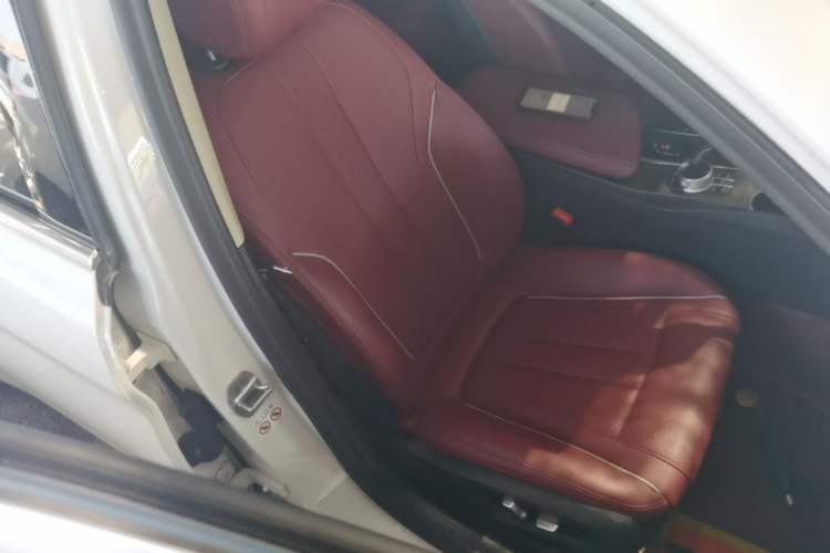 Used BMW 5 Series New Energy 2022 Updated Version 535Le Luxury Package Right Front Seat