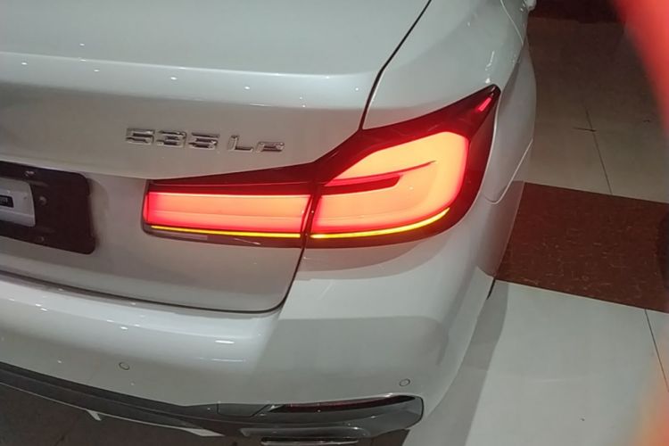 Used BMW 5 Series New Energy 2022 Restyled 535Le M Sport Package Right Rear Taillight