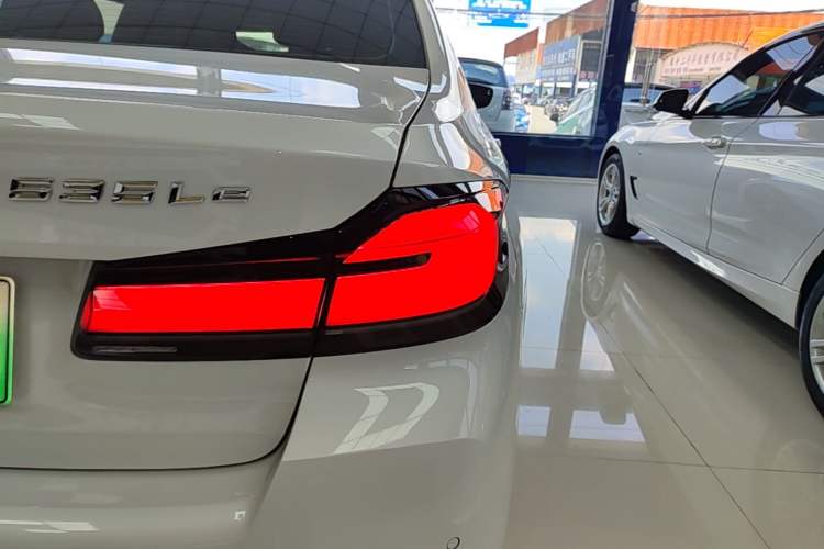 Used BMW 5 Series New Energy 2022 Restyled 535Le M Sport Package Right Rear Taillight