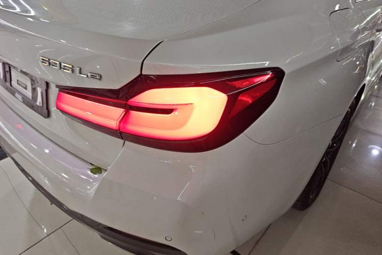 Used BMW 5 Series New Energy 2022 535Le M Sport Package Right Rear Taillight