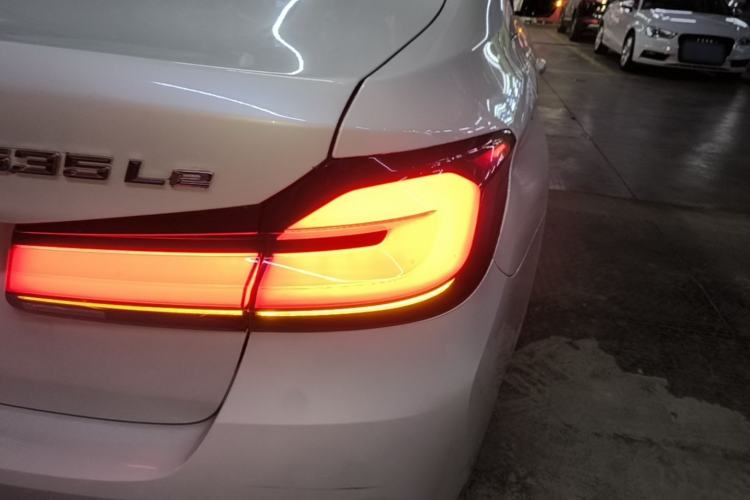 Used BMW 5 Series New Energy 2022 535Le Luxury Package Right Rear Taillight