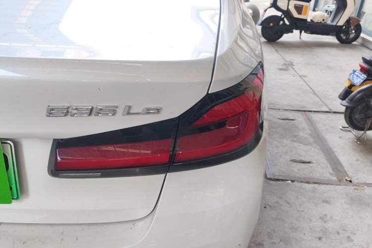 Used BMW 5 Series New Energy 2022 Second Facelift 535Le Luxury Package Right Rear Taillight