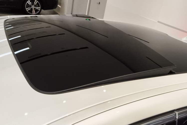 Used BMW 5 Series New Energy 2022 Second Facelift 535Le M Sport Package Roof