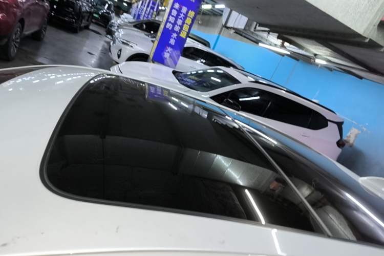 Used BMW 5 Series New Energy 2022 535Le Luxury Package Roof
