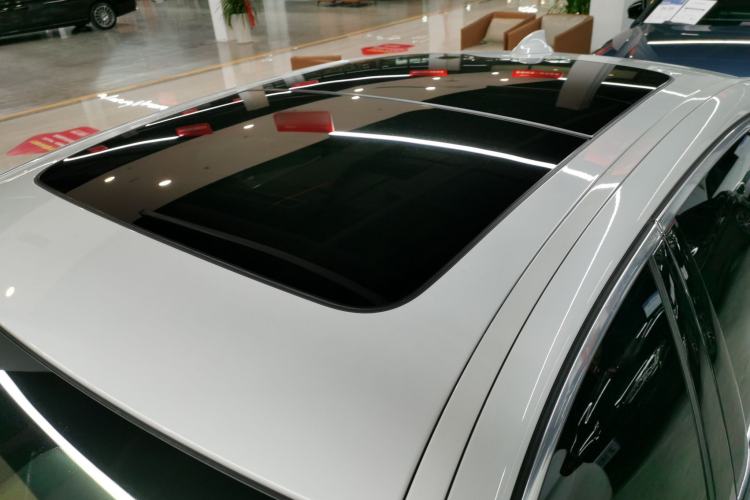 Used BMW 5 Series New Energy 2022 Second Facelift 535Le M Sport Package Roof