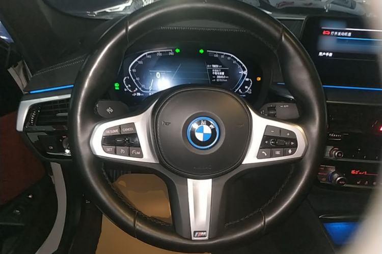 Used BMW 5 Series New Energy 2022 Restyled 535Le M Sport Package Steering Wheel