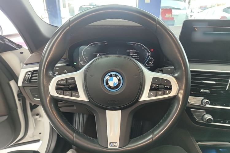 Used BMW 5 Series New Energy 2022 Restyled 535Le M Sport Package Steering Wheel