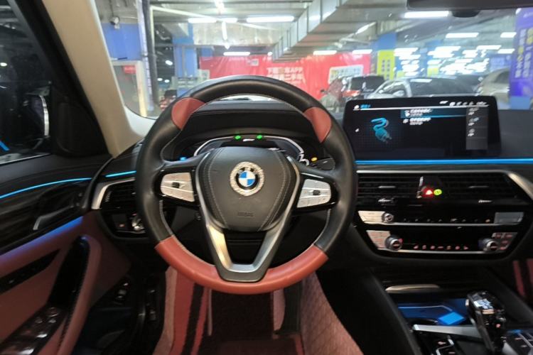 Used BMW 5 Series New Energy 2022 535Le Luxury Package Steering Wheel