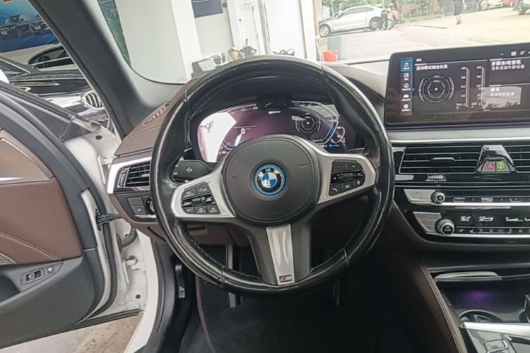 Used BMW 5 Series New Energy 2022 Second Facelift 535Le Pioneer Edition M Sport Package Steering Wheel