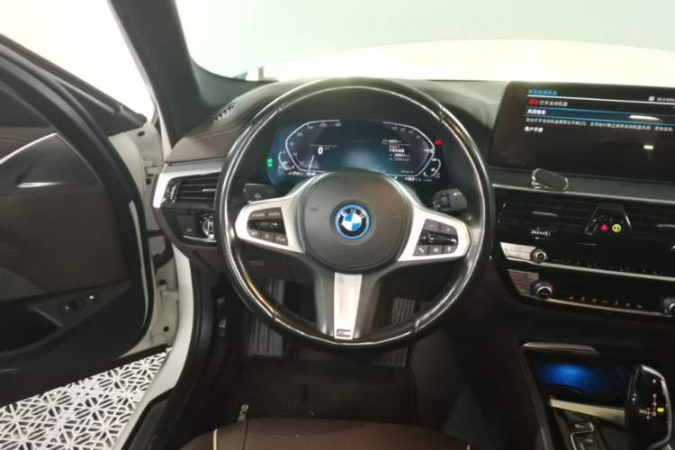Used BMW 5 Series New Energy 2022 Restyled 535Le M Sport Package Steering Wheel