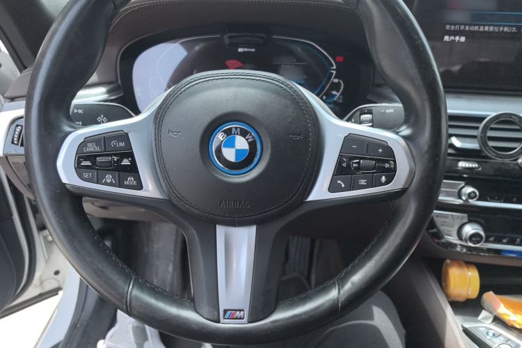 Used BMW 5 Series New Energy 2022 Restyled 535Le Pioneer Edition M Sport Package Steering Wheel