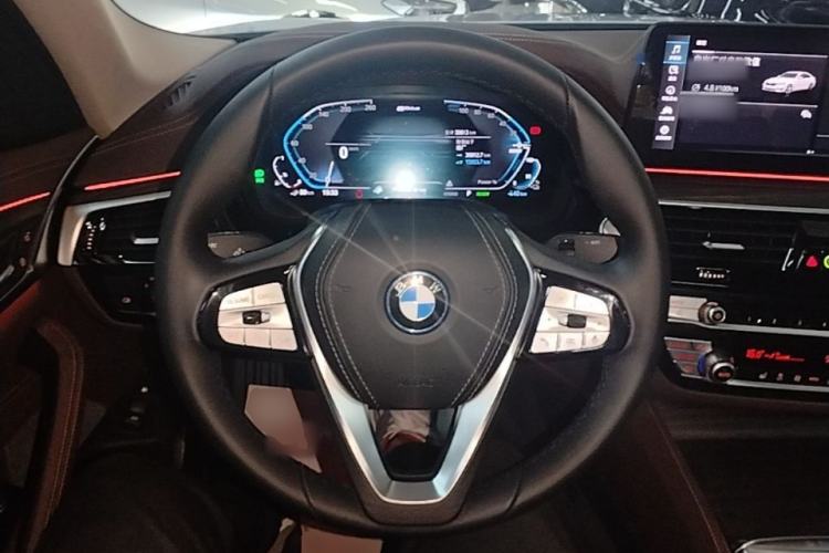 Used BMW 5 Series New Energy 2022 Updated Version 535Le Luxury Package Steering Wheel