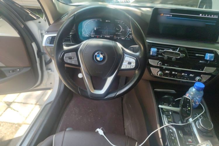 Used BMW 5 Series New Energy 2022 Updated Version 535Le Luxury Package Steering Wheel