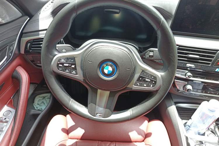Used BMW 5 Series New Energy 2022 535Le Pioneer Edition M Sport Package Steering Wheel