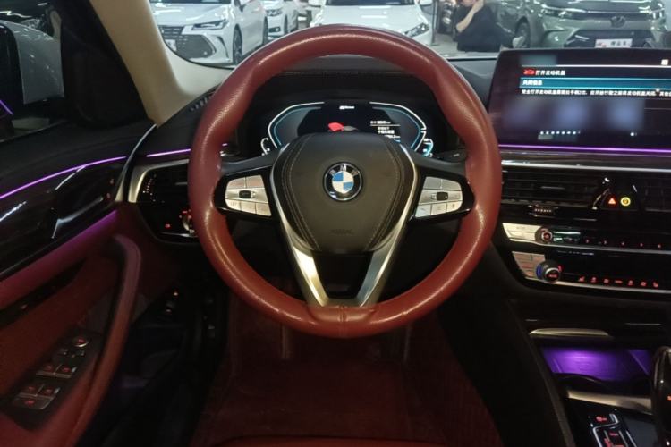 Used BMW 5 Series New Energy 2022 Restyled 535Le M Sport Package Steering Wheel