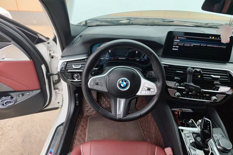 Used BMW 5 Series New Energy 2022 535Le M Sport Package Steering Wheel