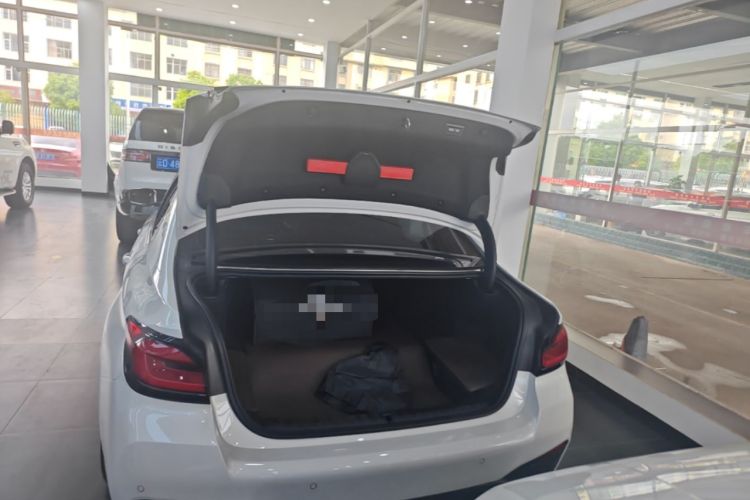 Used BMW 5 Series New Energy 2022 535Le Pioneer Edition M Sport Package Trunk