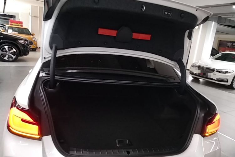 Used BMW 5 Series New Energy 2022 Restyled 535Le M Sport Package Trunk
