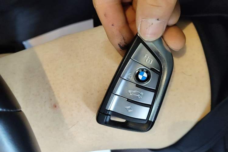 Used BMW 5 Series New Energy 2022 Restyled 535Le M Sport Package Vehicle Key