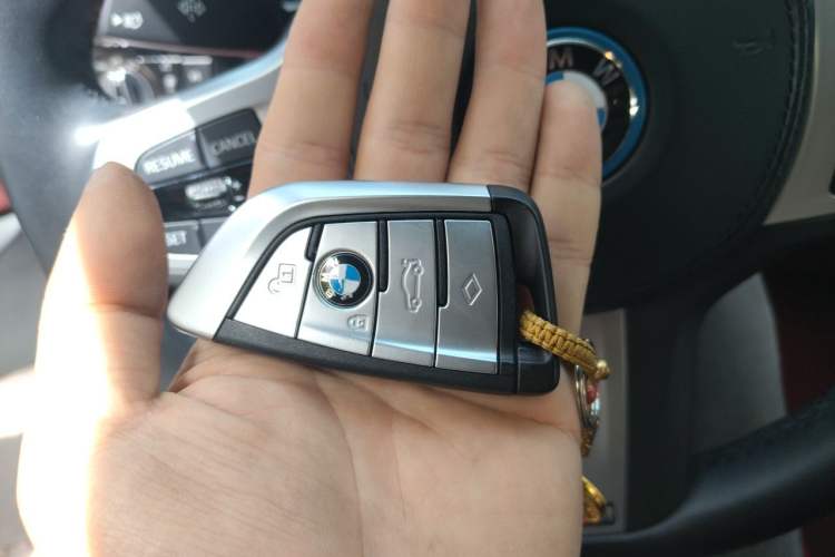 Used BMW 5 Series New Energy 2022 Updated Version 535Le Luxury Package Vehicle Key