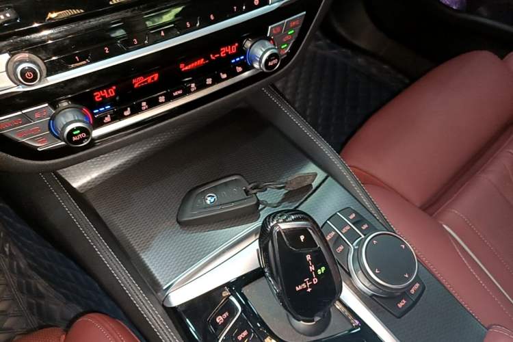 Used BMW 5 Series New Energy 2022 Second Facelift 535Le Pioneer Edition M Sport Package Vehicle Key