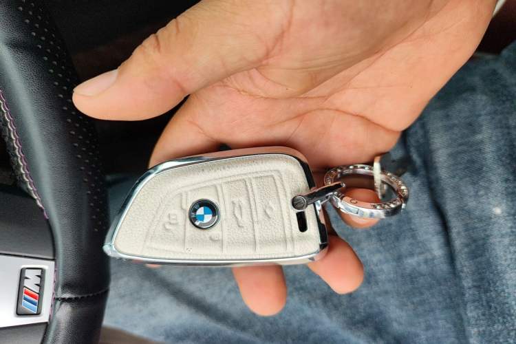 Used BMW 5 Series New Energy 2022 535Le M Sport Package Vehicle Key
