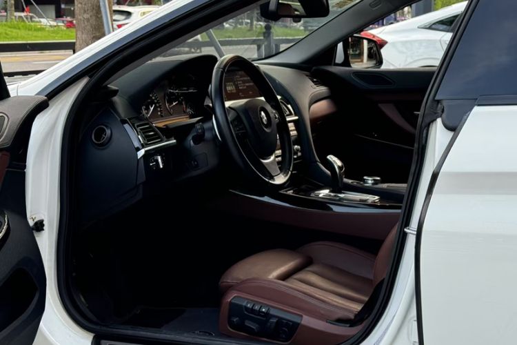 Used BMW 6 Series 2013 Facelift 640i Gran Coupe Interior 1