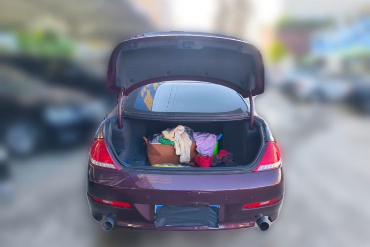 Used BMW 6 Series 2006 630i two-door coupe Trunk